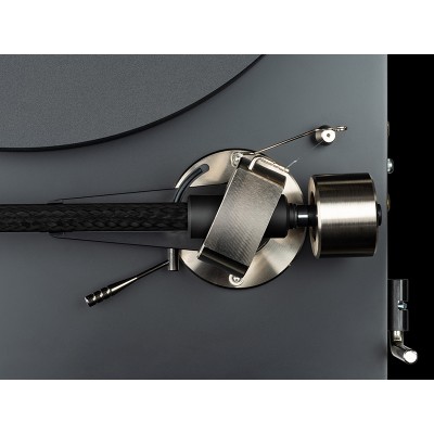 <p><b>Vincitore del premio EISA Best Value Turntable 2021-2022.</b></p>
<p><strong>CARATTERSTICHE</strong></p>
<p>Velocità: 33