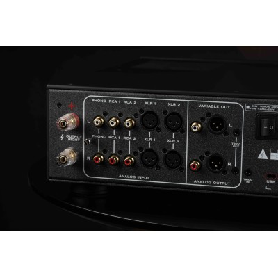 Canor Virtus A3 Amplificatore integrato stereo ibrido nero